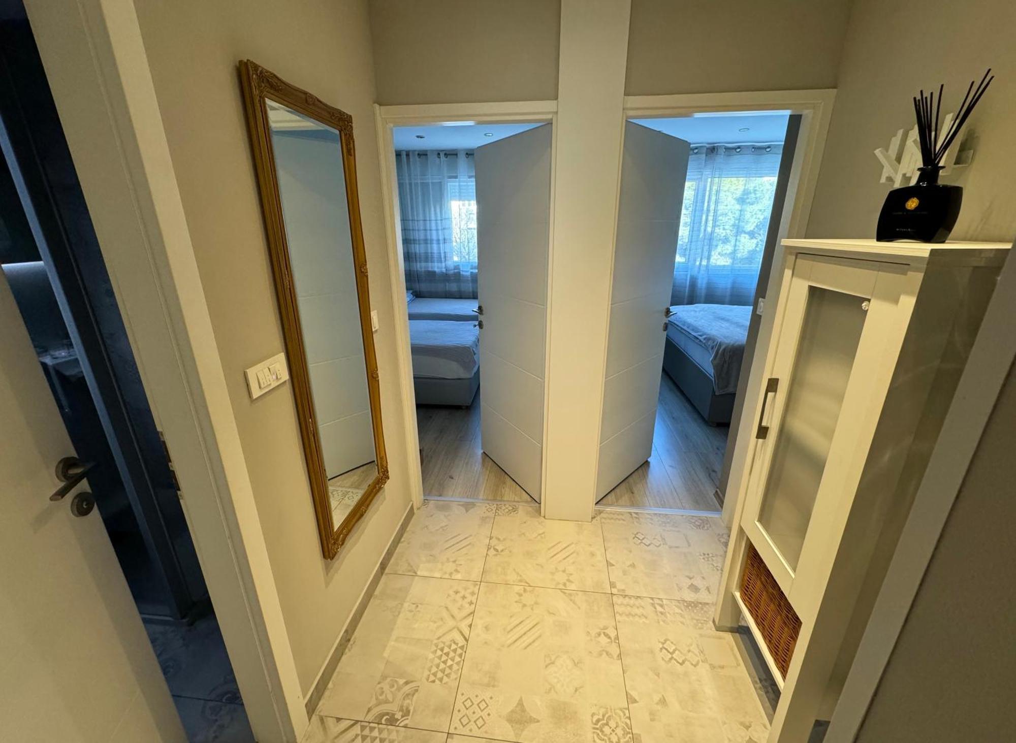 Apartment Astra With Private Parking Split Exterior foto